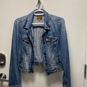 AMERICAN EAGLE CROPPED DENIM JACKET